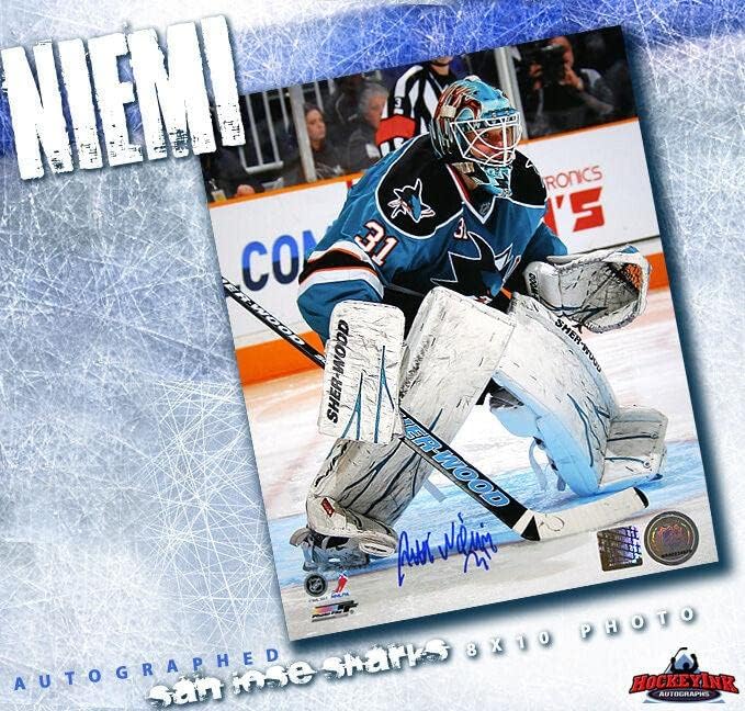 Antti Niemi חתום על כרישי סן חוזה 8x10 תמונה 70208 - תמונות NHL עם חתימה